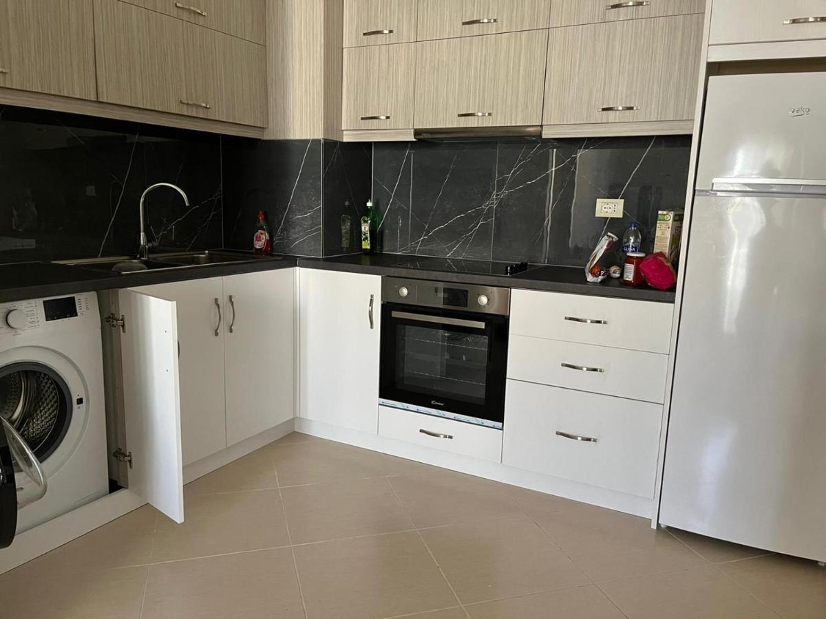 Saranda City Center & Beach Apartament 2 Bed Room ภายนอก รูปภาพ